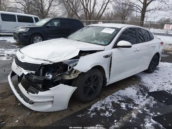 KNAGT4L36G5102609 2016 KIA OPTIMA - Image 2