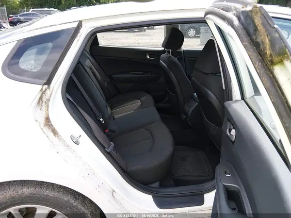 KNAGT4L36G5106126 2016 KIA OPTIMA - Image 8