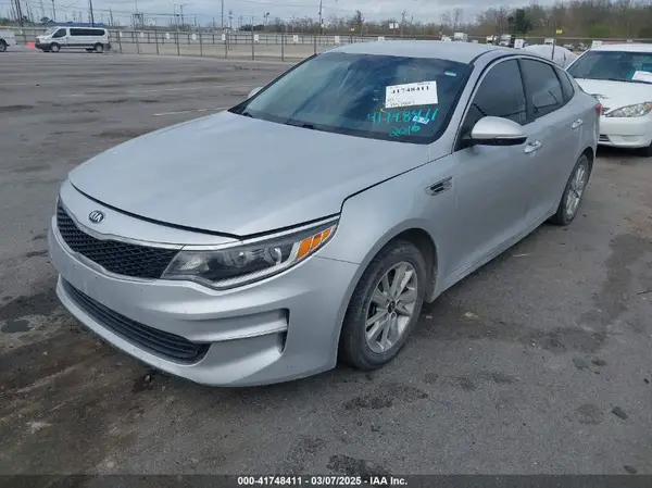 KNAGT4L36G5108670 2016 KIA OPTIMA - Image 2