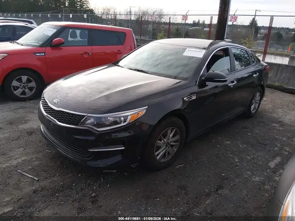 KNAGT4L36H5157515 2017 KIA OPTIMA - Image 2