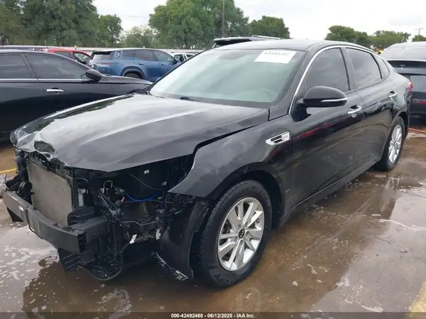 KNAGT4L36H5165503 2017 KIA OPTIMA - Image 2