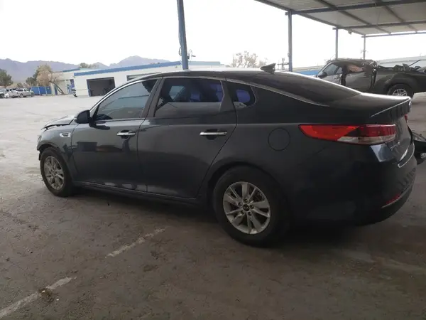 KNAGT4L36J5211045 2018 KIA OPTIMA - Image 2