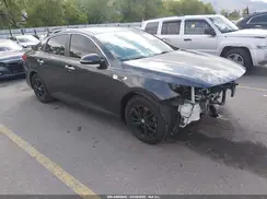 KNAGT4L36J5211272 2018 KIA OPTIMA