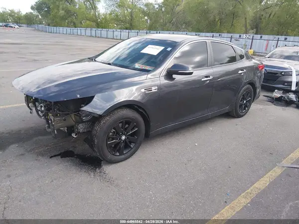 KNAGT4L36J5211272 2018 KIA OPTIMA - Image 2