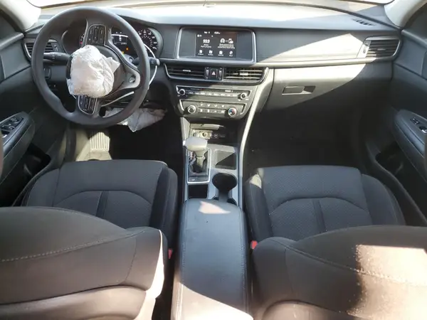 KNAGT4L36J5213524 2018 KIA OPTIMA - Image 8