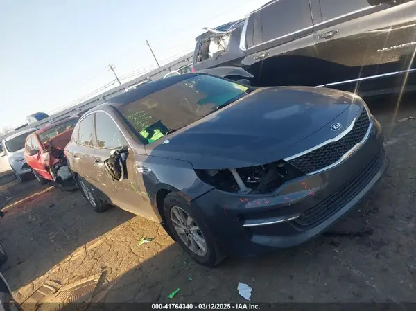 KNAGT4L36J5232672 2018 KIA OPTIMA - Image 1