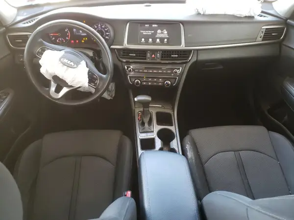KNAGT4L36J5233854 2018 KIA OPTIMA - Image 8