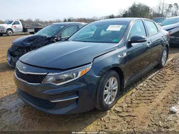 KNAGT4L37G5070625 2016 KIA OPTIMA - Image 2