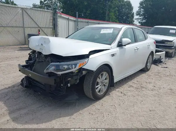 KNAGT4L37G5071936 2016 KIA OPTIMA - Image 2