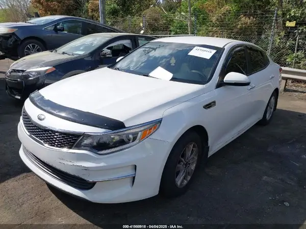 KNAGT4L37G5074853 2016 KIA OPTIMA - Image 2
