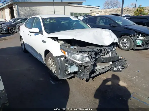 KNAGT4L37G5085108 2016 KIA OPTIMA - Image 1