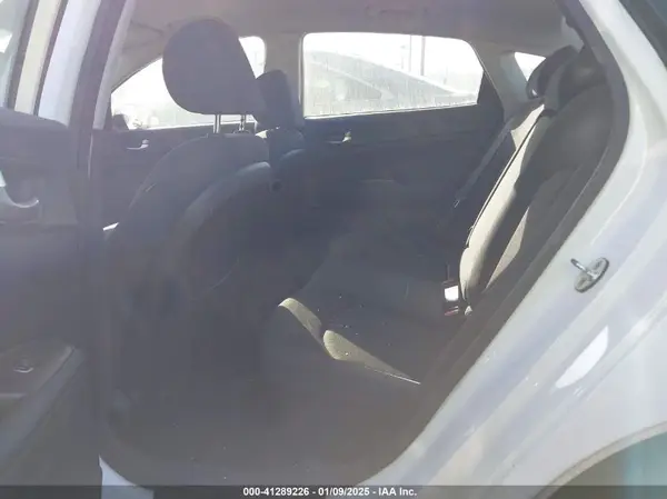 KNAGT4L37G5085108 2016 KIA OPTIMA - Image 8