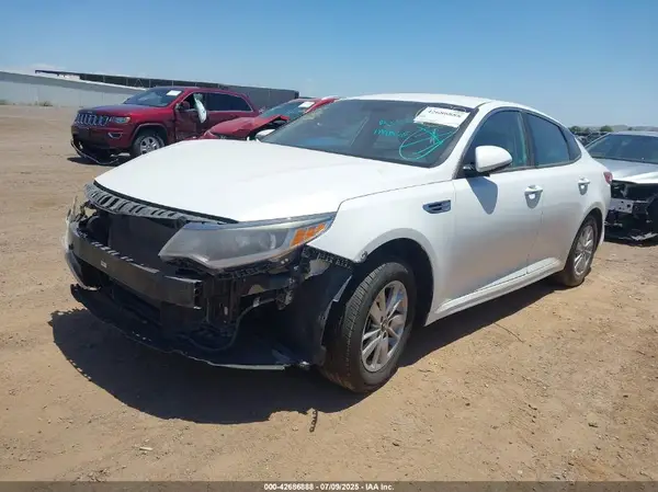 KNAGT4L37G5086159 2016 KIA OPTIMA - Image 2