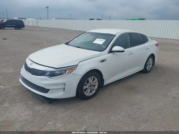 KNAGT4L37G5086632 2016 KIA OPTIMA - Image 2