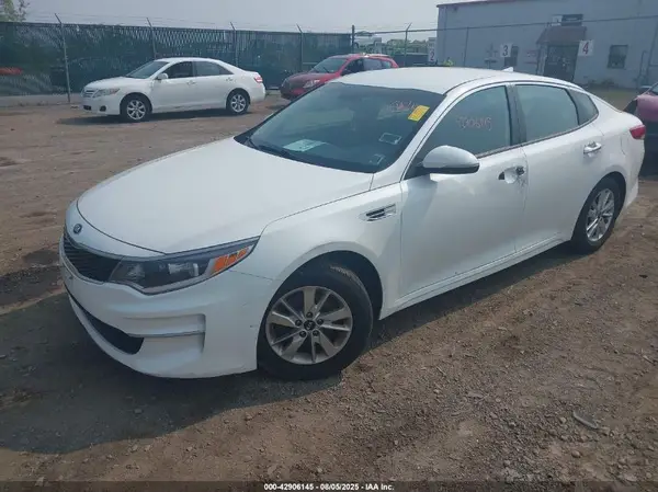 KNAGT4L37G5089045 2016 KIA OPTIMA - Image 2