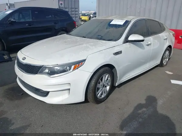 KNAGT4L37G5091877 2016 KIA OPTIMA - Image 2
