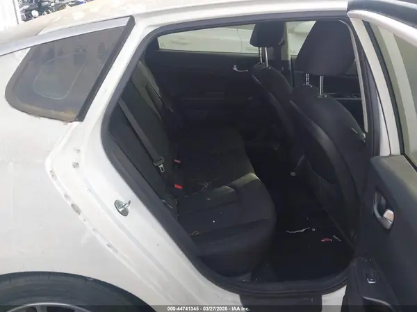 KNAGT4L37G5091877 2016 KIA OPTIMA - Image 8