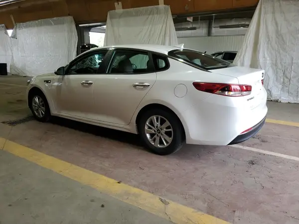 KNAGT4L37G5098845 2016 KIA OPTIMA - Image 2