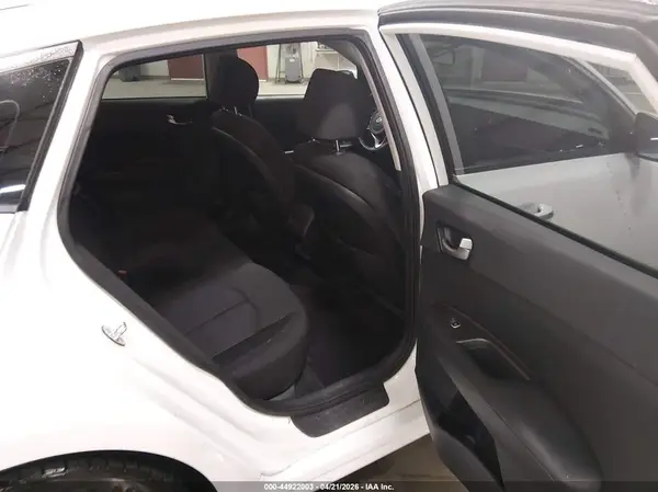 KNAGT4L37G5100691 2016 KIA OPTIMA - Image 8