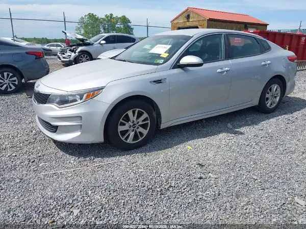 KNAGT4L37G5105194 2016 KIA OPTIMA - Image 2