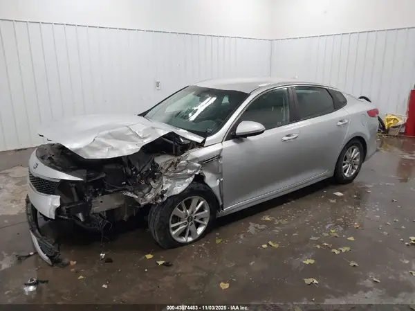 KNAGT4L37H5141856 2017 KIA OPTIMA - Image 2