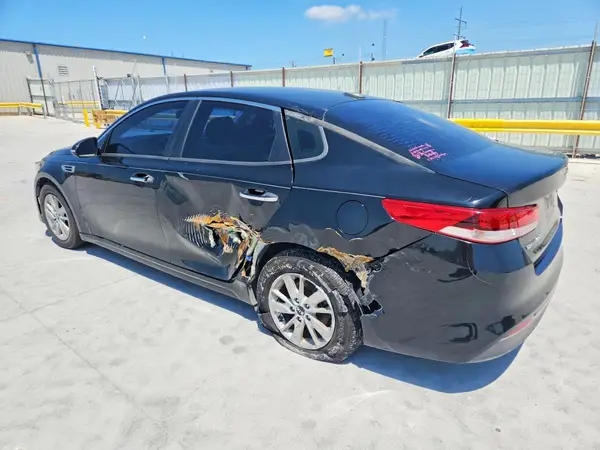KNAGT4L37H5150251 2017 KIA OPTIMA - Image 2