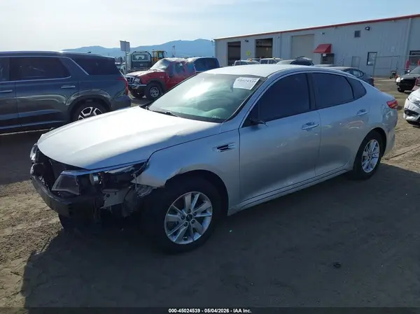 KNAGT4L37H5155871 2017 KIA OPTIMA - Image 2