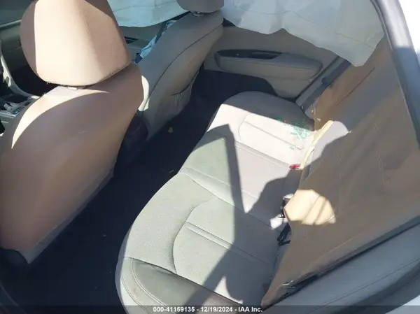 KNAGT4L37H5161735 2017 KIA OPTIMA - Image 8