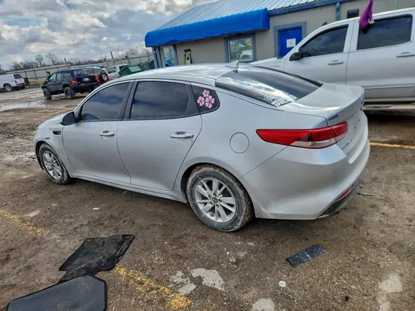 KNAGT4L37H5179054 2017 KIA OPTIMA - Image 2