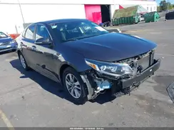 KNAGT4L37J5232759 2018 KIA OPTIMA