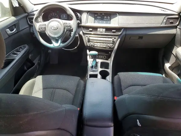 KNAGT4L37J5235516 2018 KIA OPTIMA - Image 8