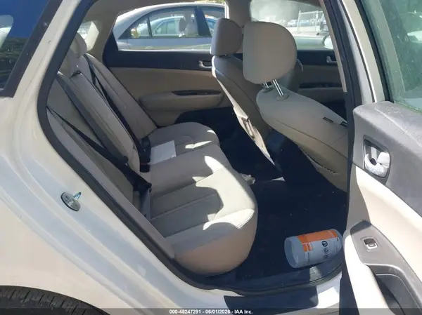 KNAGT4L38G5071850 2016 KIA OPTIMA - Image 8