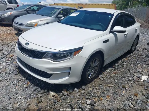 KNAGT4L38G5072240 2016 KIA OPTIMA - Image 2