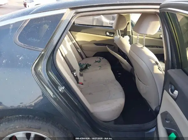 KNAGT4L38G5072903 2016 KIA OPTIMA - Image 8