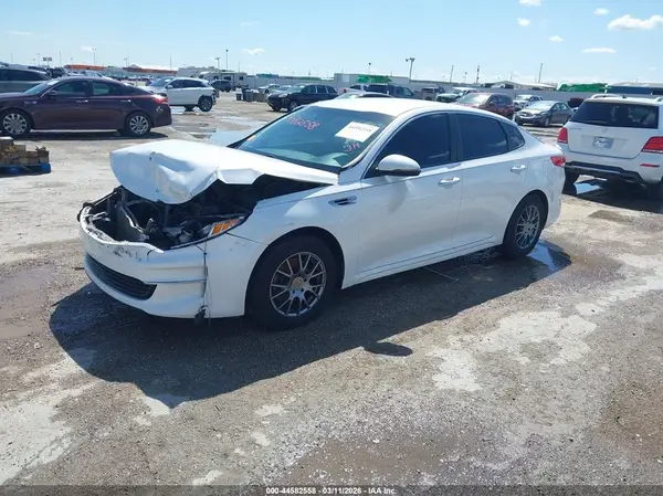 KNAGT4L38G5075896 2016 KIA OPTIMA - Image 2