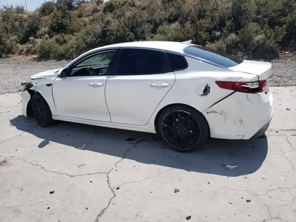 KNAGT4L38G5084114 2016 KIA OPTIMA - Image 2