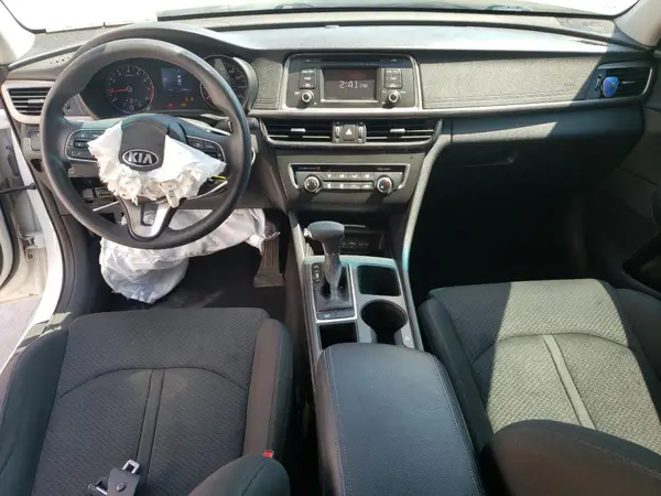 KNAGT4L38G5084114 2016 KIA OPTIMA - Image 8
