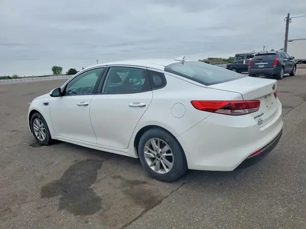 KNAGT4L38G5088275 2016 KIA OPTIMA - Image 2