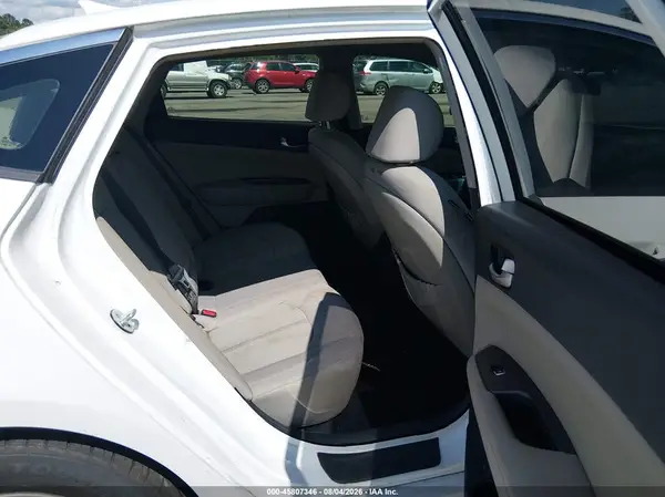 KNAGT4L38G5091130 2016 KIA OPTIMA - Image 8