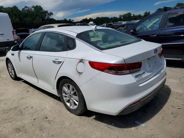 KNAGT4L38G5091614 2016 KIA OPTIMA - Image 2