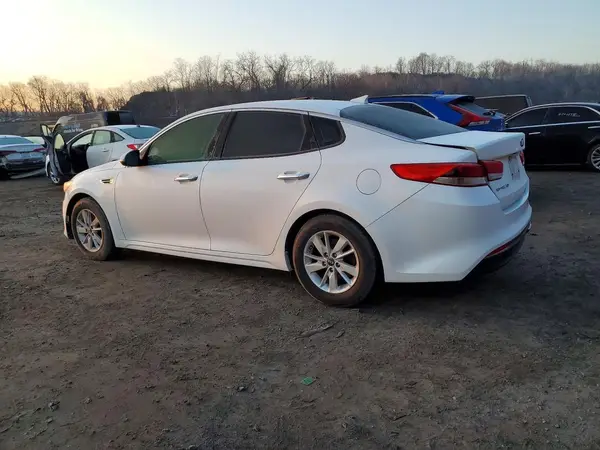 KNAGT4L38G5098028 2016 KIA OPTIMA - Image 2