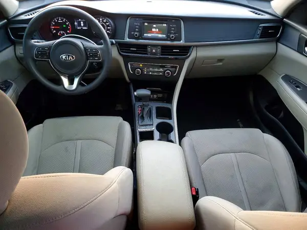 KNAGT4L38G5098028 2016 KIA OPTIMA - Image 8