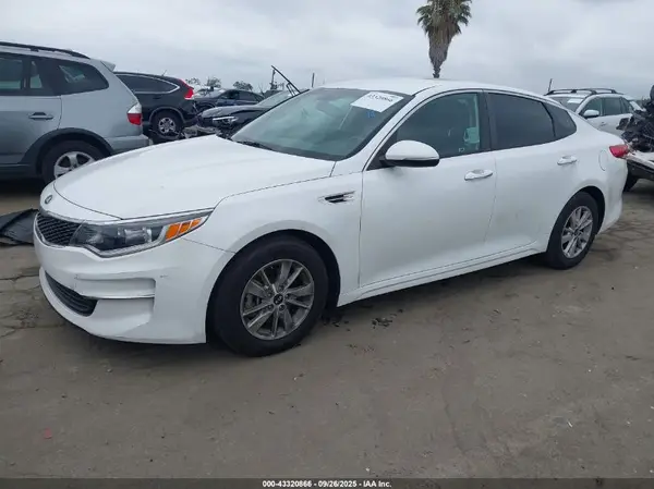 KNAGT4L38G5101915 2016 KIA OPTIMA - Image 2