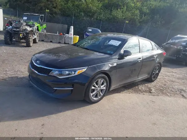 KNAGT4L38G5120027 2016 KIA OPTIMA - Image 2