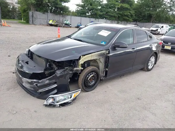 KNAGT4L38H5182948 2017 KIA OPTIMA - Image 2