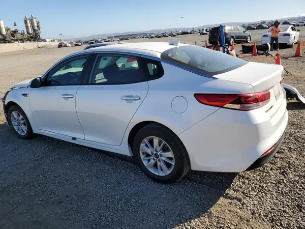 KNAGT4L38J5191350 2018 KIA OPTIMA - Image 2