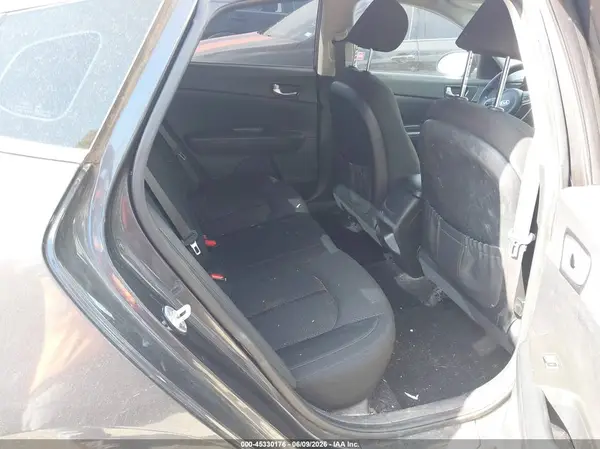 KNAGT4L38J5214187 2018 KIA OPTIMA - Image 8