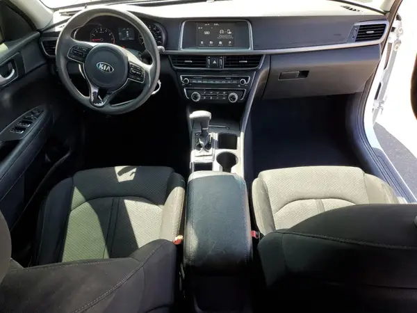 KNAGT4L38J5216215 2018 KIA OPTIMA - Image 8