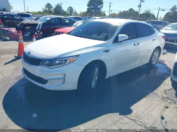 KNAGT4L38J5216604 2018 KIA OPTIMA - Image 2
