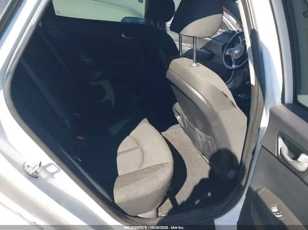 KNAGT4L38J5216604 2018 KIA OPTIMA - Image 8